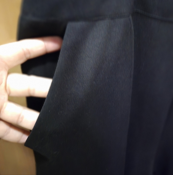 Black Lace Peekaboo Culotte Crop Jumpsuit NWT Venus Sz 16 - Picture 5 of 16